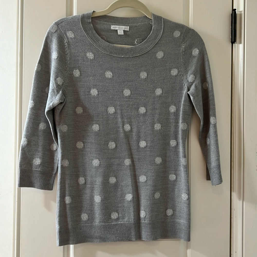 NY&Co gray and silver polka dot sweater.